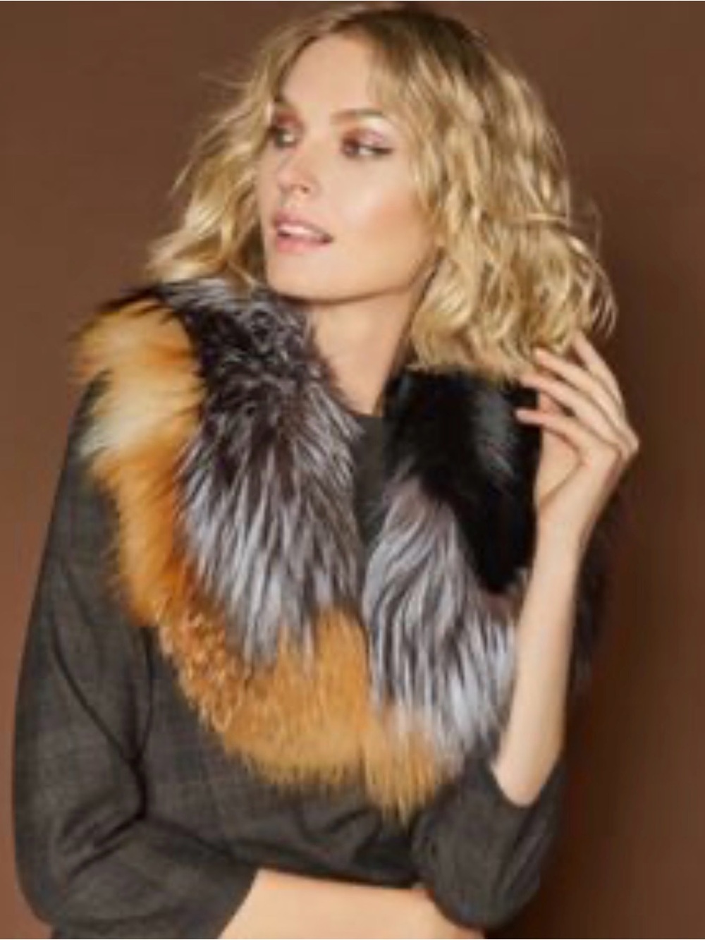 NWT The Fur Vault Real Fox Fur Collar Scarf Finland $695 Retail